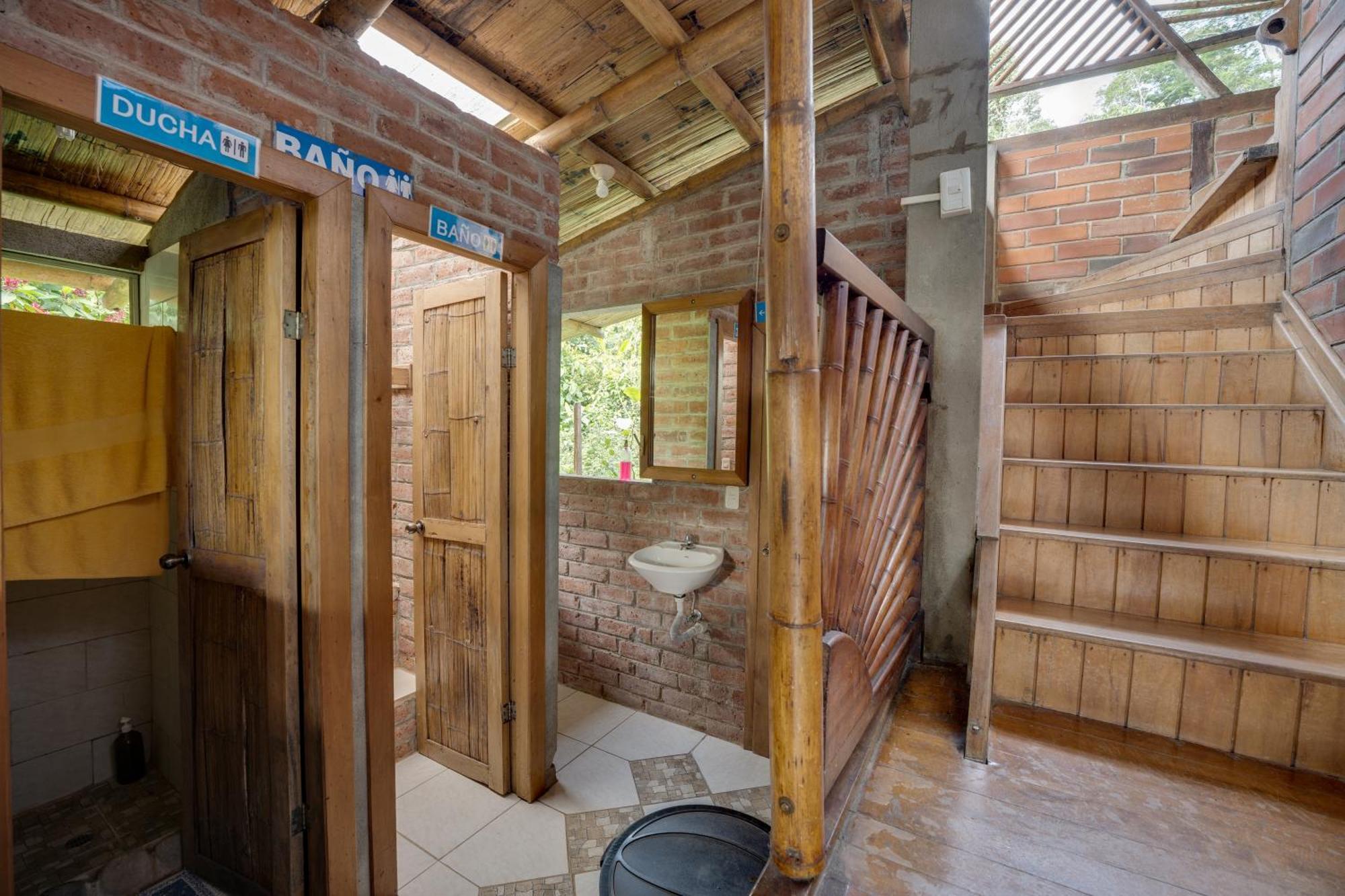 Hostal Pakay Tena Exteriör bild